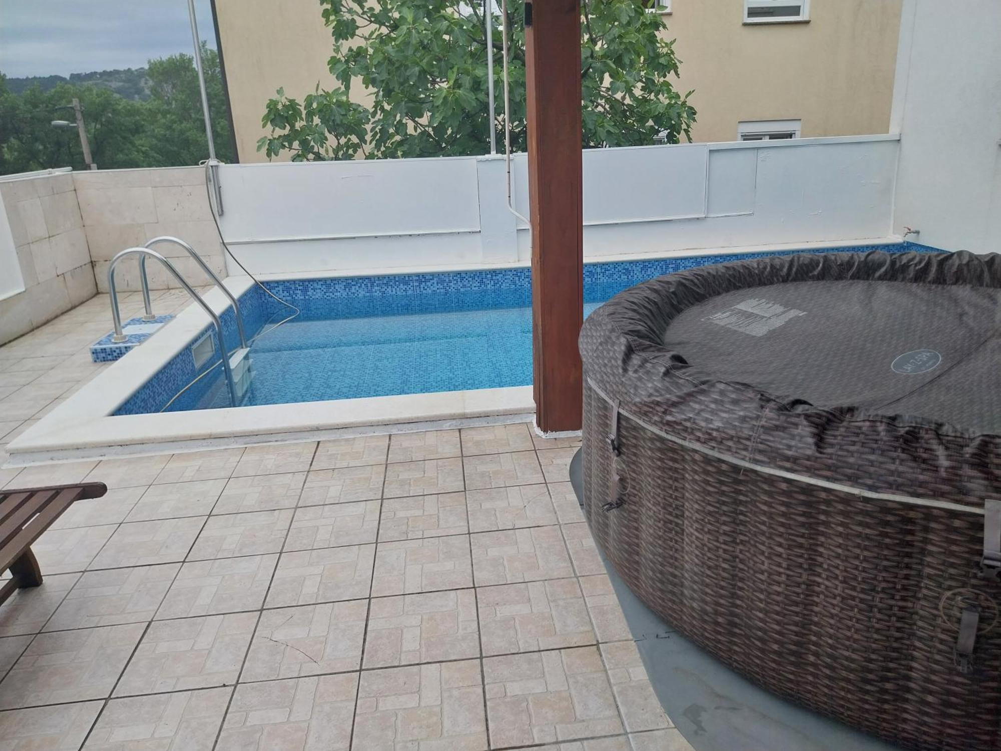 Vila Brig 108 - Private Swimming Pool And Jacuzzi Rijeka Bagian luar foto